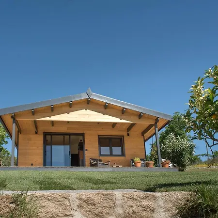 D'alijo Retreat Center Курортный комплекс Кабесейраш-ди-Башту