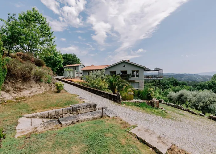 Feriested D'alijo Retreat Center