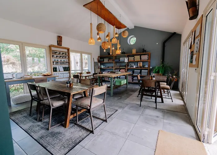 Feriested D'alijo Retreat Center